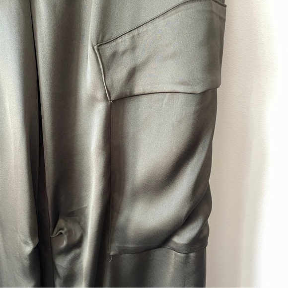 Babaton (Aritzia) Satin Cargo Pants in Olive Green – Size 8 - Picture 6 of 12